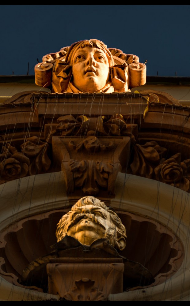 A Pécsi Nemzeti Színház épülete című galéria illusztrációs képe