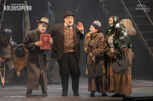 Koldusopera - Polly: BOCSKAI Virág, Lucy: GOMBÓ Viola Lotti #6