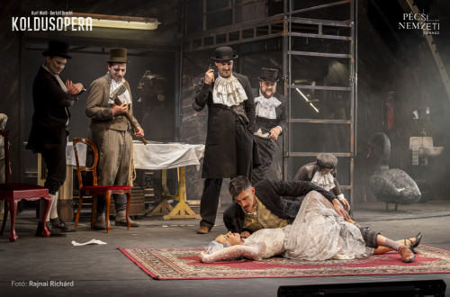 Koldusopera - Polly: LIPICS Franciska, Lucy: ÁRKI Lili Katalin #24