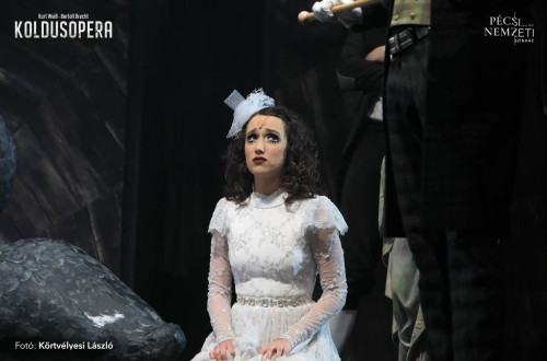 Koldusopera - Polly: LIPICS Franciska, Lucy: ÁRKI Lili Katalin #3