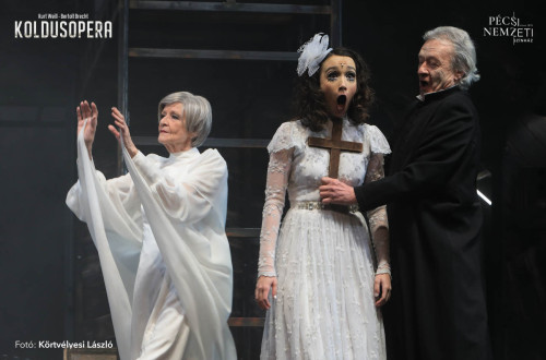 Koldusopera - Polly: LIPICS Franciska, Lucy: ÁRKI Lili Katalin #11