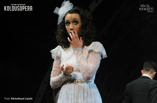 Koldusopera - Polly: LIPICS Franciska, Lucy: ÁRKI Lili Katalin #6