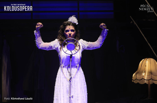 Koldusopera - Polly: BOCSKAI Virág, Lucy: GOMBÓ Viola Lotti #4