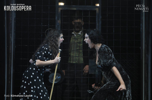 Koldusopera - Polly: BOCSKAI Virág, Lucy: GOMBÓ Viola Lotti #16
