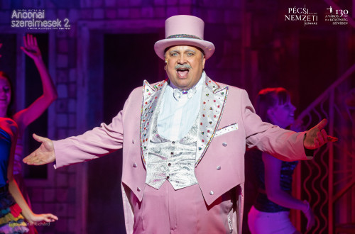 Anconai szerelmesek 2. - Viktor, Békés elvtárs fia: Juhász Bence #36