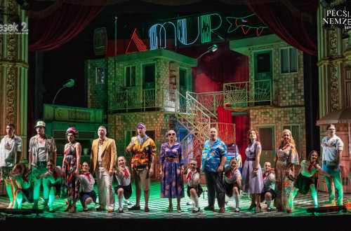 Anconai szerelmesek 2. - Viktor, Békés elvtárs fia: Juhász Bence #52