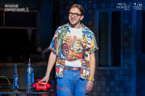 Anconai szerelmesek 2. - Viktor, Békés elvtárs fia: Juhász Bence #19