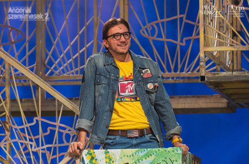 Anconai szerelmesek 2. - Viktor, Békés elvtárs fia: Juhász Bence