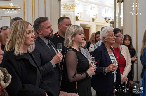 Új pécsi pezsgővel koccintott a város a Pécsi Nemzeti Színházban #22