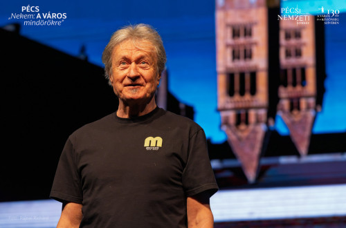 PÉCS "NEKEM: A VÁROS MINDÖRÖKRE" #24