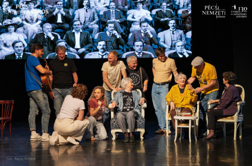 PÉCS "NEKEM: A VÁROS MINDÖRÖKRE" #50