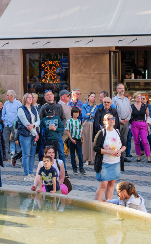 Évadhirdető Erkélykoncert című galéria illusztrációs képe