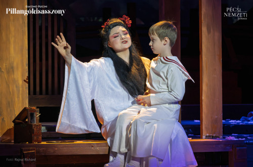 Cso-Cso-Szán: FERENCZY Orsolya, Pinkerton: BONCSÉR Gergyely, Sharpless: BOGNÁR Szabolcs, Suzuki: HUNYADI Donatella #85