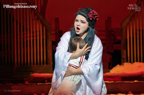 Cso-Cso-Szán: FERENCZY Orsolya, Pinkerton: BONCSÉR Gergyely, Sharpless: BOGNÁR Szabolcs, Suzuki: HUNYADI Donatella #106