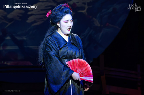 Cso-Cso-Szán: Hanna KIM-KOO, Pinkerton: ÁLVARO Zambrano, Sharpless: GEIGER Lajos, Suzuki: BITA Boglárka #68