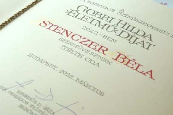 Átvette életműdíját Stenczer Béla című hír kiemelt képe