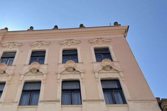 Befejeződtek a munkálatok a Pécsi Nemzeti Színház épületén című hír illusztrációs képe