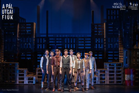 Újdonság! Tanári-oktatási segédanyagok a Pécsi Nemzeti Színház honlapján című hír illusztrációs képe