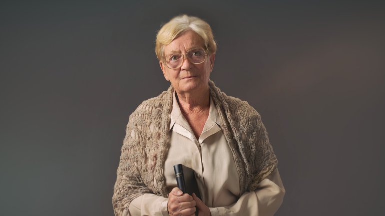 Júlia - párbeszéd a szerelemről illusztrációs képe
