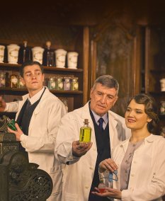 Illatszertár című előadás illusztrációs fotója