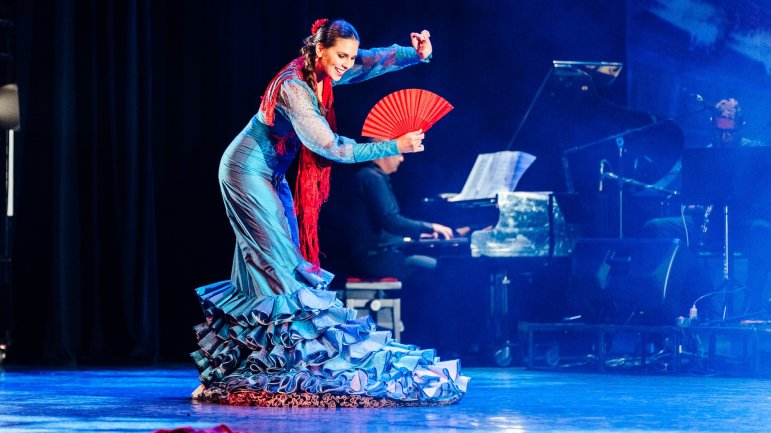 FlamenCorazónArte Táncszínház: Caminos illusztrációs képe