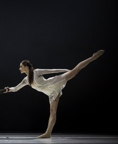 Győri Balett: A halál és a lányka | Budapest Táncszínház: Quattro Stagioni című előadás illusztrációs fotója