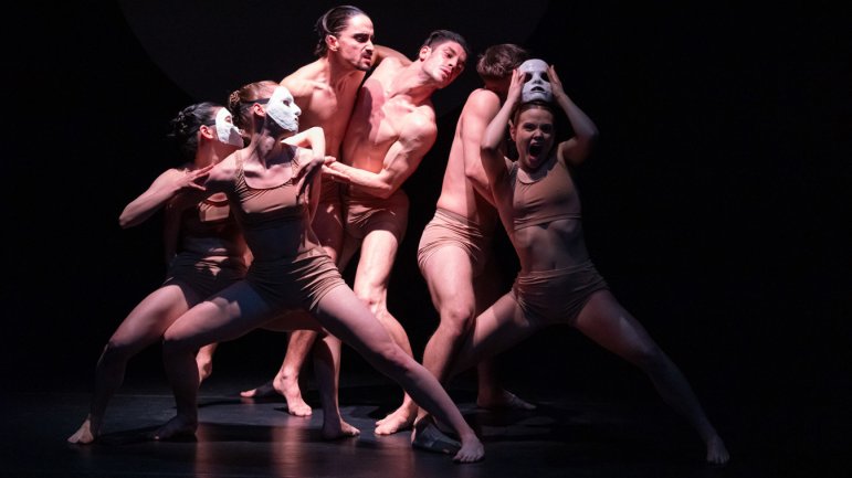 Inversedance – Fodor Zoltán Társulat: Egy bolyongó lélek hamvai | PB2 Company: Elveszett Egész illusztrációs képe