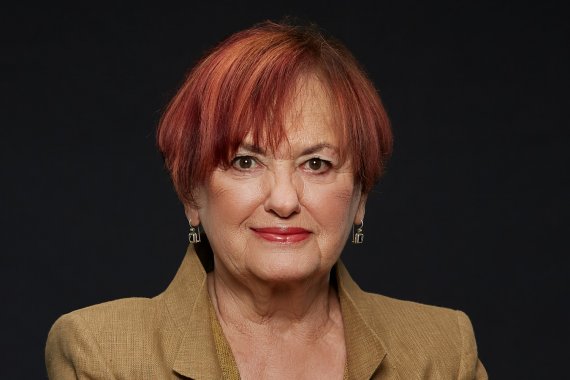 Vári Éva portréja