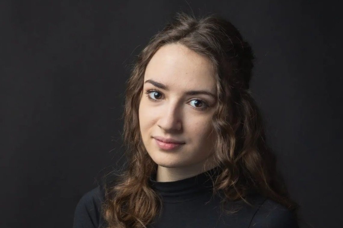 Nagy-Jancsó Júlia e.h. SZFE portréja a Pécsi Nemzeti Színház tagjáról