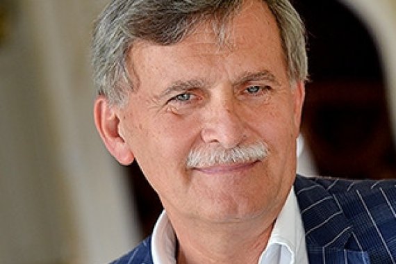 Dr. István Miklós portréja