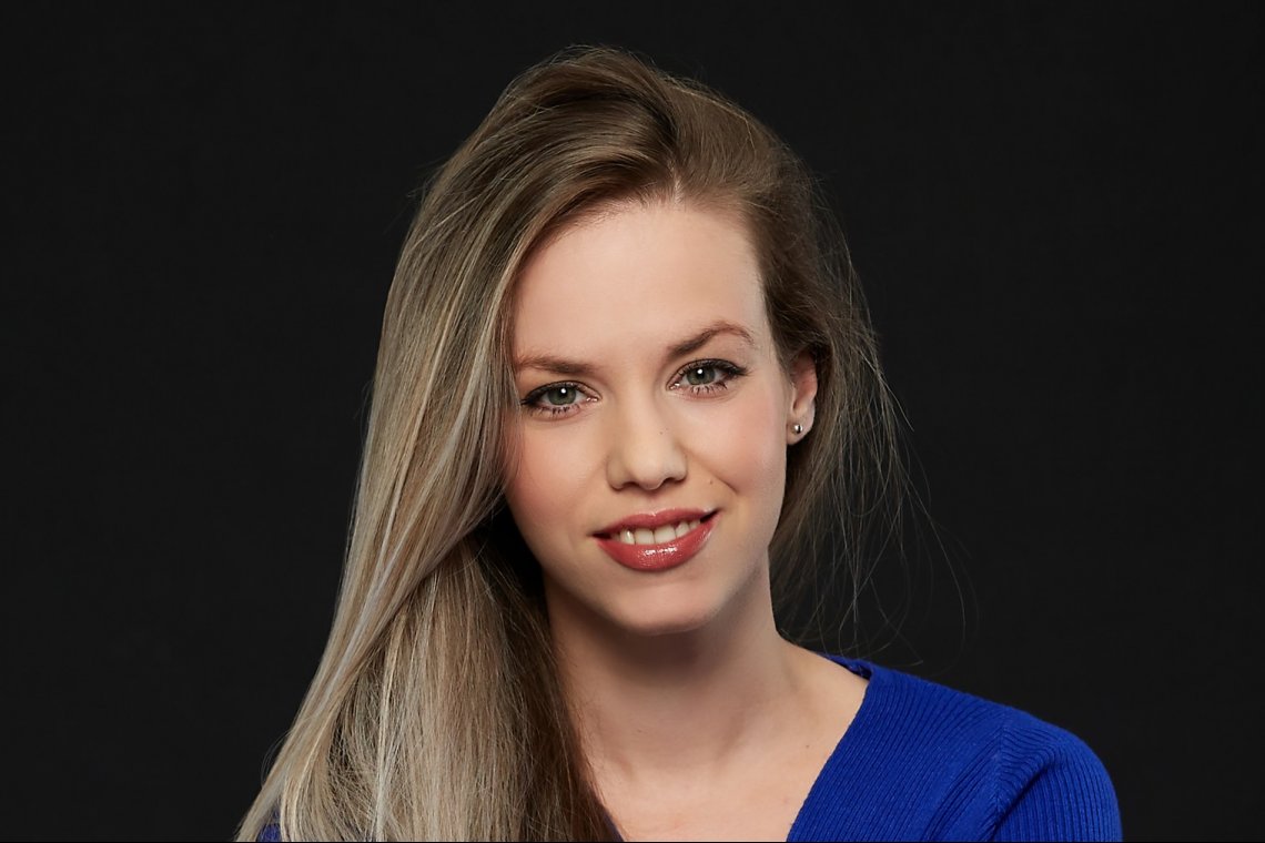 Vlasits Barbara portréja a Pécsi Nemzeti Színház tagjáról